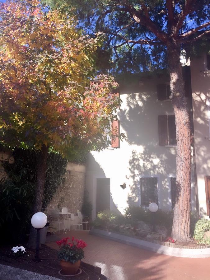 Marie Rose Luxury B&B & Apartment 代森扎诺-德尔加达 外观 照片