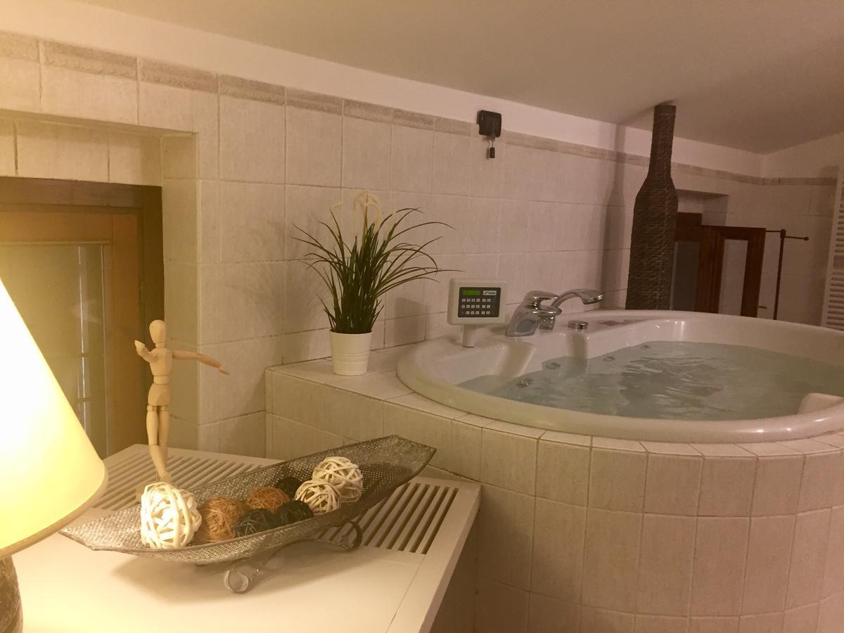 Marie Rose Luxury B&B & Apartment 代森扎诺-德尔加达 外观 照片